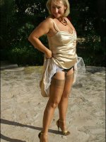 Hot Milf Michelle posing